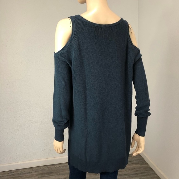 14TH UNION  blue medium cold shoulder blouse - Picture 5 of 11